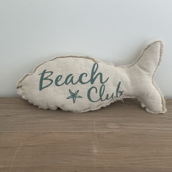 Vis “beach club”