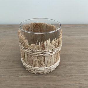 Theelichthouder met raffia