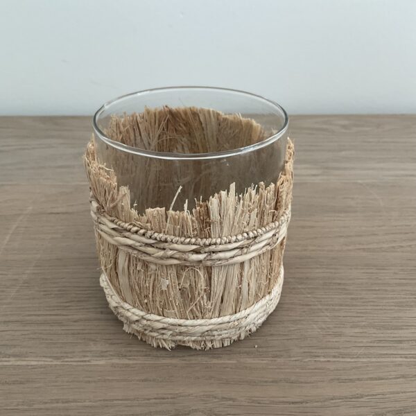 Theelichthouder met raffia