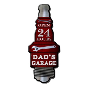 Tekstbord “dad’s garage”
