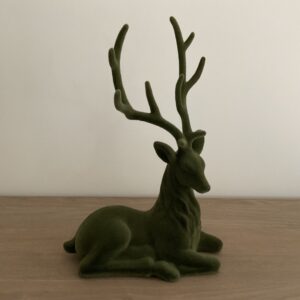Hert zittend M