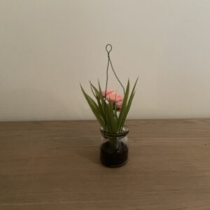 Zonnestrobloem in vaasje